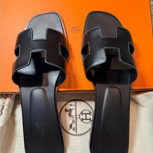 Hermès Black Slide Sandals - Picture 3 of 8